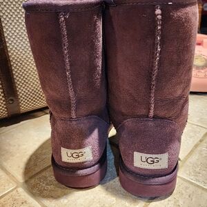 Ugg classic wine burgundy boots